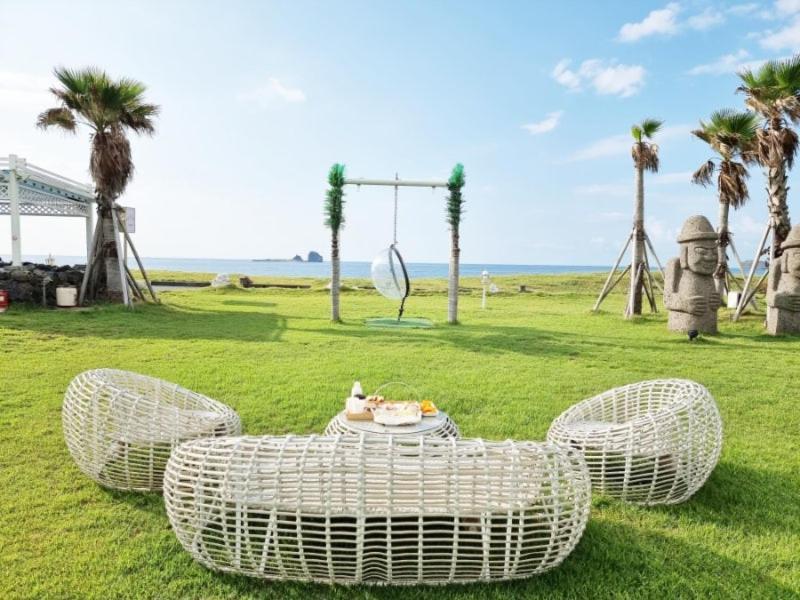 Sun And Moon Resort Szogüpho Kültér fotó